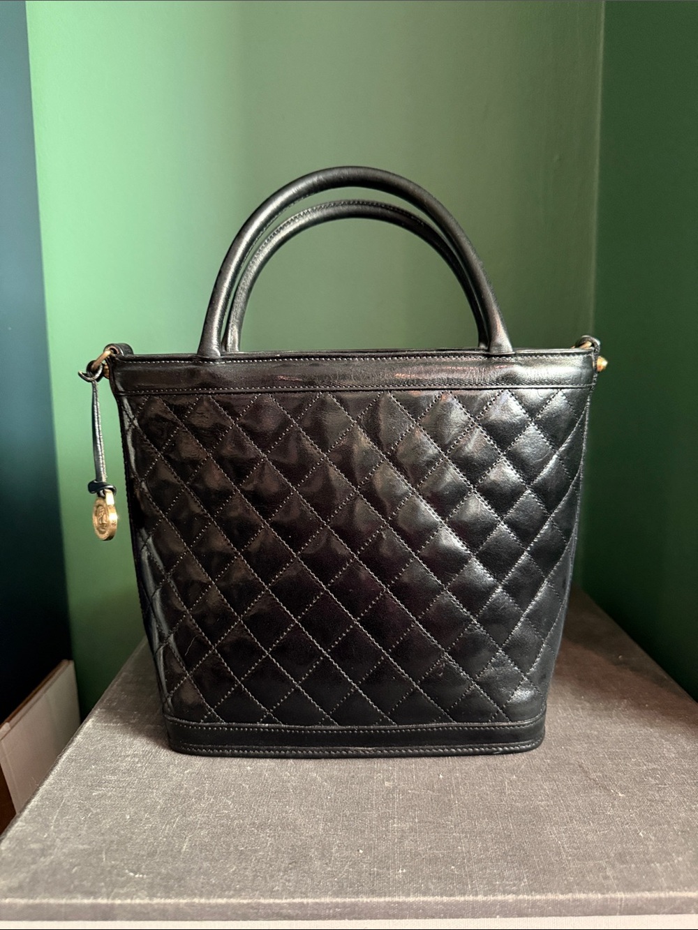 Quilted Black Leather Brahmin Tote Handbag - Classic Structured Style